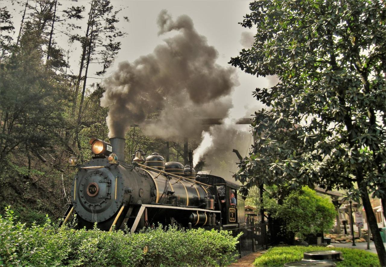 Rest Assured, Wifi, 1089 Free Tickets Each Paid Day, Dollywood And More Pigeon Forge Zewnętrze zdjęcie